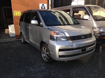 廃車買取り トヨタ VOXY ¥28,000- 事故現状