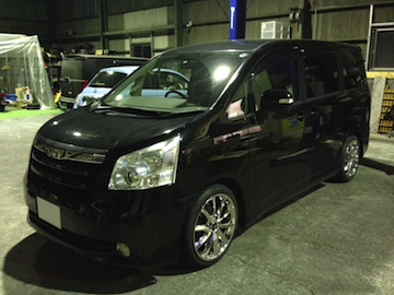 車庫調取付 ノア YY TEIN 車庫調取付 ノア YY TEIN