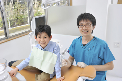 お子さんの歯の健康を守ってくれる、 虫歯予防の専門家がいる歯医者をご存知？