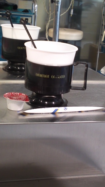 またコーヒー(⌒~⌒)