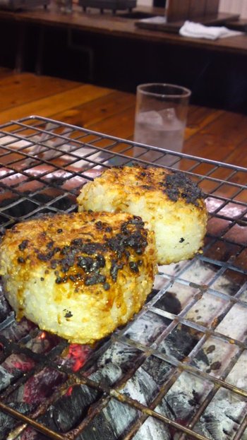 ふたりは焼きおにぎり