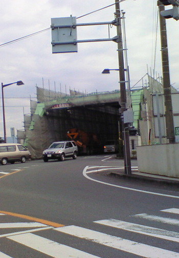 富士川橋のお色直し(*^_^*)