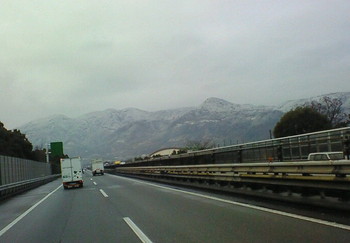 東名高速 雪情報