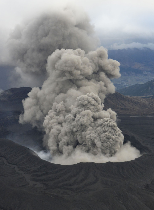 「M9巨大地震から4年以内に大噴火」　過去の確率は6分の6