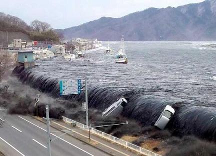 スズさんが東京東部、千葉県西部地域が津波や洪水で水没すると夢予知。