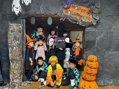 HAPPY HALLOWEEN HAPPY HALLOWEEN
