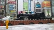 雪やこんこん