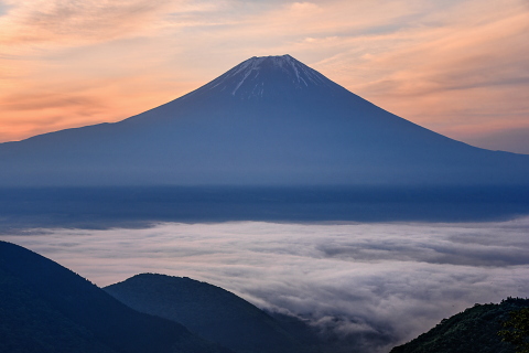 猪之頭林道からの雲海と富士山