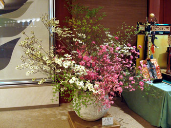 山笑う