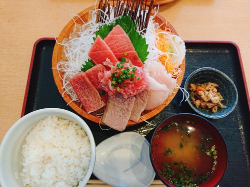 まぐろトロ三昧定食(まぐろカマ揚げ付き)/ととすけ@静岡市清水区・清水魚市場 河岸の市 まぐろ館! まぐろトロ三昧定食(まぐろカマ揚げ付き)/ととすけ@静岡市清水区・清水魚市場 河岸の市 まぐろ館!