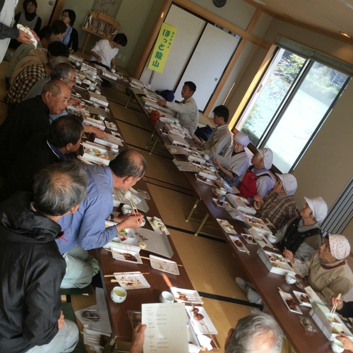 小谷あゆみさん ふじのくに美しく品格のある邑めぐり日記 秋〜なずな工房の地産地消弁当!/ほっと龍山@浜松市天竜区龍山〜☆ 小谷あゆみさん ふじのくに美しく品格のある邑めぐり日記 秋〜なずな工房の地産地消弁当!/ほっと龍山@浜松市天竜区龍山〜☆
