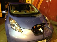 日産リーフを充電しました。