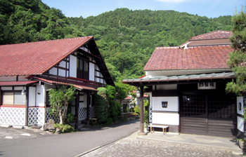 今の小町母娘ロケーション