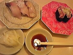 昼は寿司