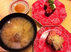 昼はすし