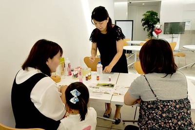 レッスン風景:「アロマ講座」沼津市 レッスン風景:「アロマ講座」沼津市