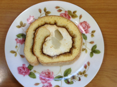 信玄餅ロールケーキ 信玄餅ロールケーキ