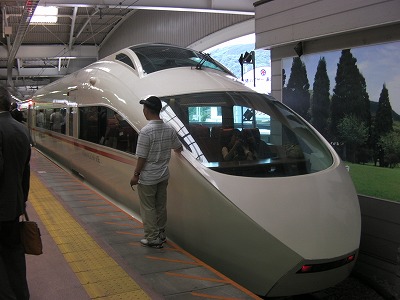 あじさい電車、6月17日の式典・②