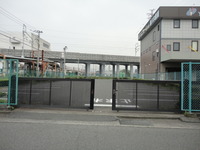 広い駐車場
