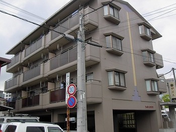 屋根付き駐車場