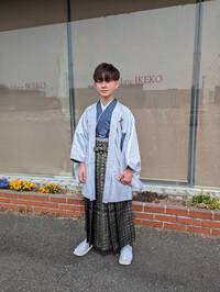 小学生卒業式男子、紋付袴です。