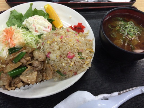 いつもの肉チャーハン♪♪