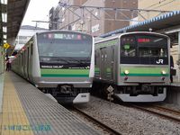 横浜線E233系と205系＠東神奈川