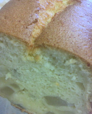 梨のパウンドケーキ。