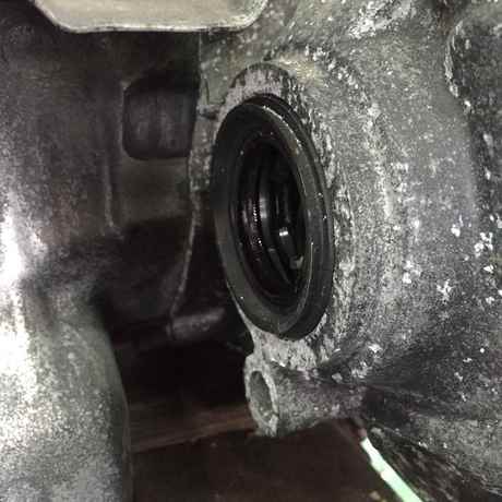 ホンダバモス【エンジン修理】 水回り、ヘッドガスケット抜け修理 ホンダバモス【エンジン修理】 水回り、ヘッドガスケット抜け修理