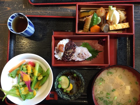 ランチに行ってきました ランチに行ってきました