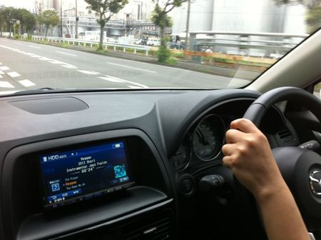 試乗車に乗って
