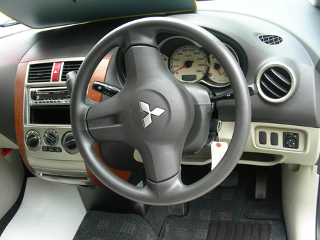 ◆中古車◆ 三菱コルト
