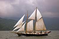８月２日（土）３日（日）は帆船ＡＭＩ号で松崎まで