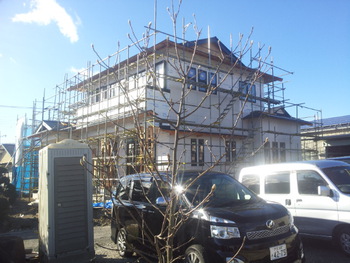韮山長崎T邸は内部造作中