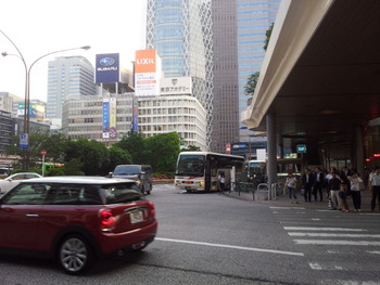 東海の高速乗合バスで