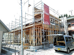 函南町大竹S邸の上棟後の木工事