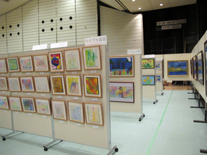 冨岳会芸術 1000人展開催中! 冨岳会芸術 1000人展開催中!