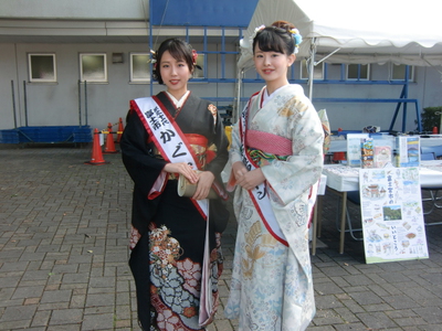 富士市の茶娘コンテストの審査委員に選ばれました。
