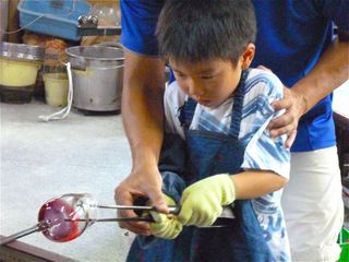 FAROで初吹きガラス体験!
