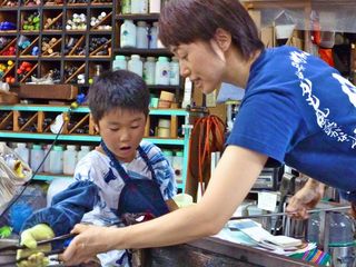 FAROで初吹きガラス体験!