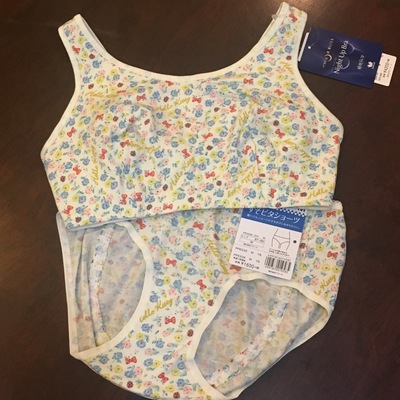 【ハローキティコラボ】新商品入荷!ワコールの眠るためのナイトアップブラが入荷しました ! 【ハローキティコラボ】新商品入荷!ワコールの眠るためのナイトアップブラが入荷しました !