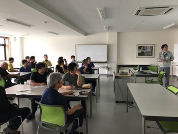 『社内セミナー実施中!』 『社内セミナー実施中!』
