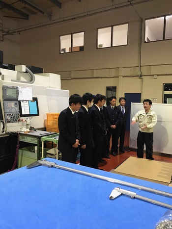 ☆高校生が工場見学に来社☆ ☆高校生が工場見学に来社☆