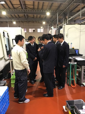 ☆高校生が工場見学に来社☆ ☆高校生が工場見学に来社☆