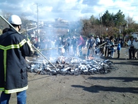 三島市:芙蓉台坂下公園で、どんどん焼きを開催しました。
