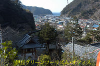 安良里の海が