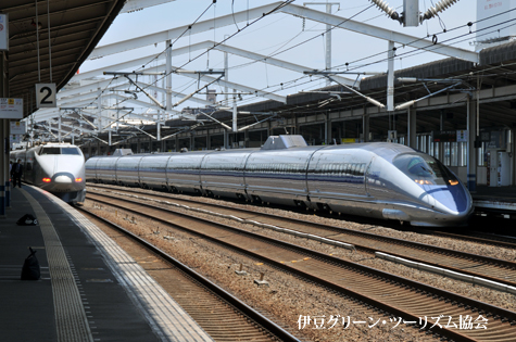 新幹線500系と100系、新旧