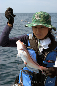 アマダイ釣り上げた苫さんです