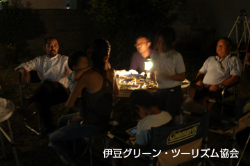 深夜の密談