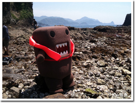 トンボロを渡るどーもくん